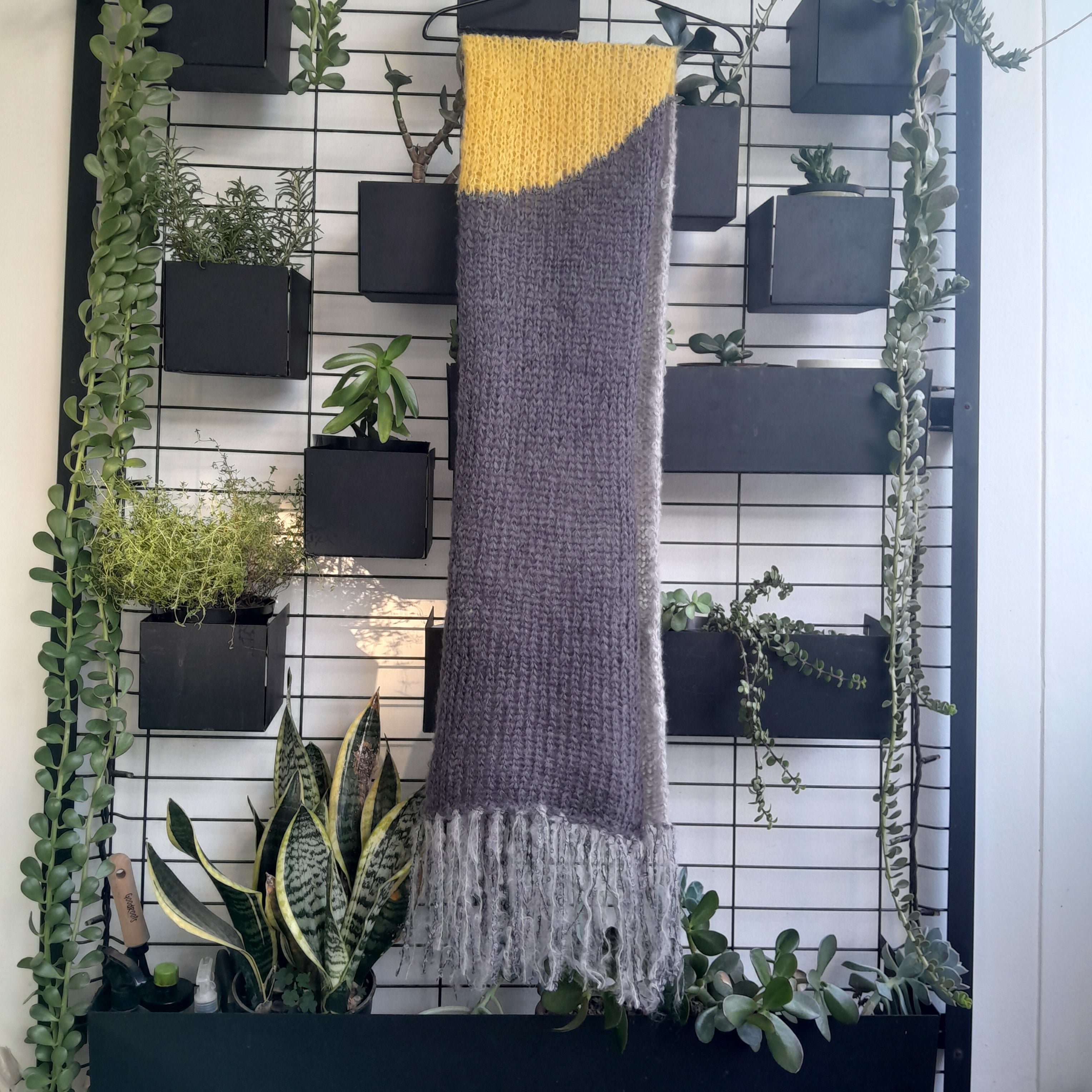 GRAPHIC MOHAIR SCARF - SUNNY